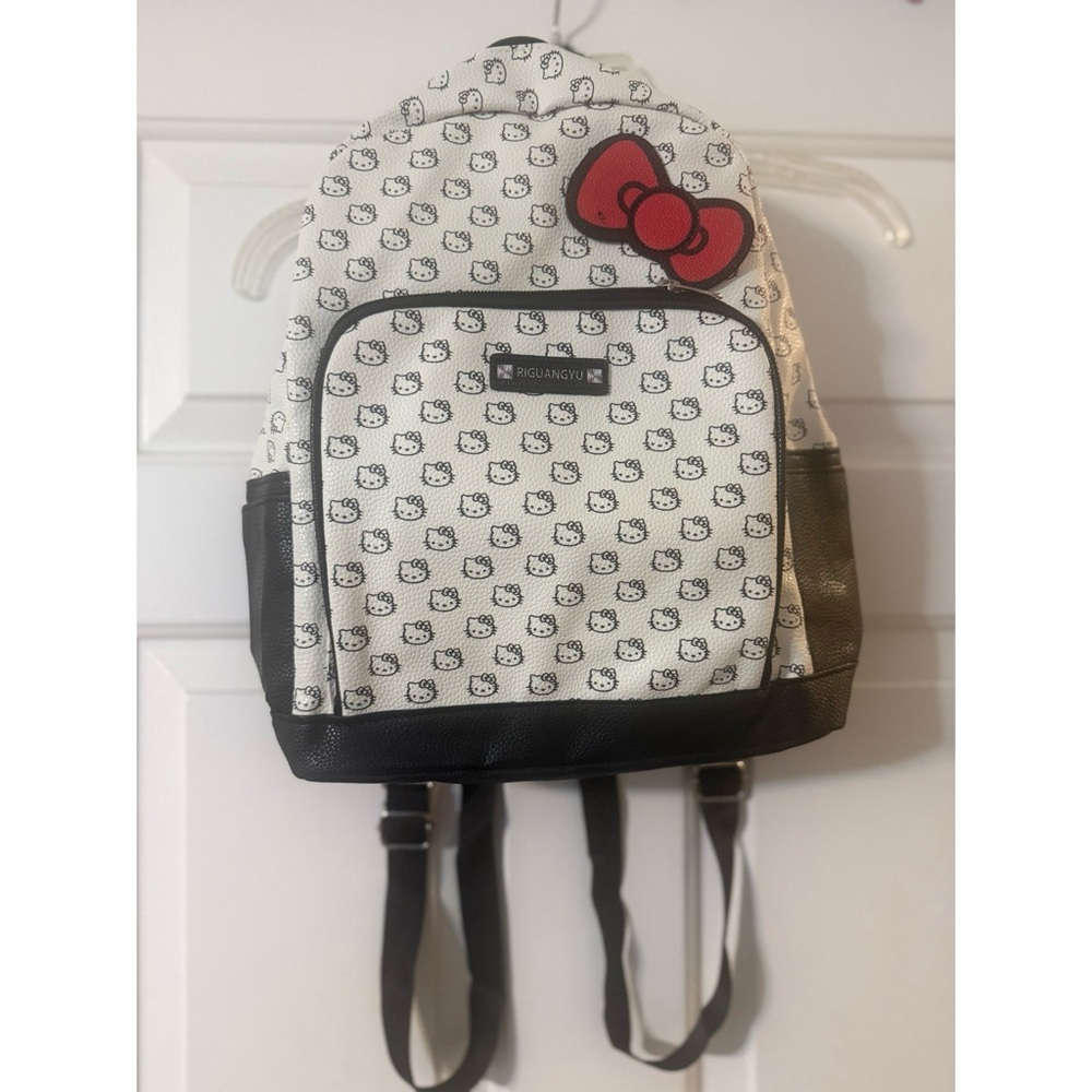 Hello Kitty Backpack - White and Black